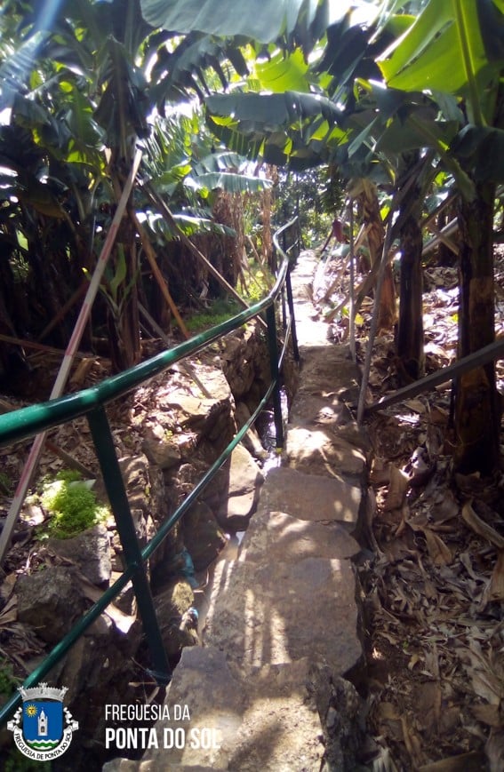 44 metros de varandins no Sítio do Lugar - vereda do Ribeiro, Cascalho  – Lombada